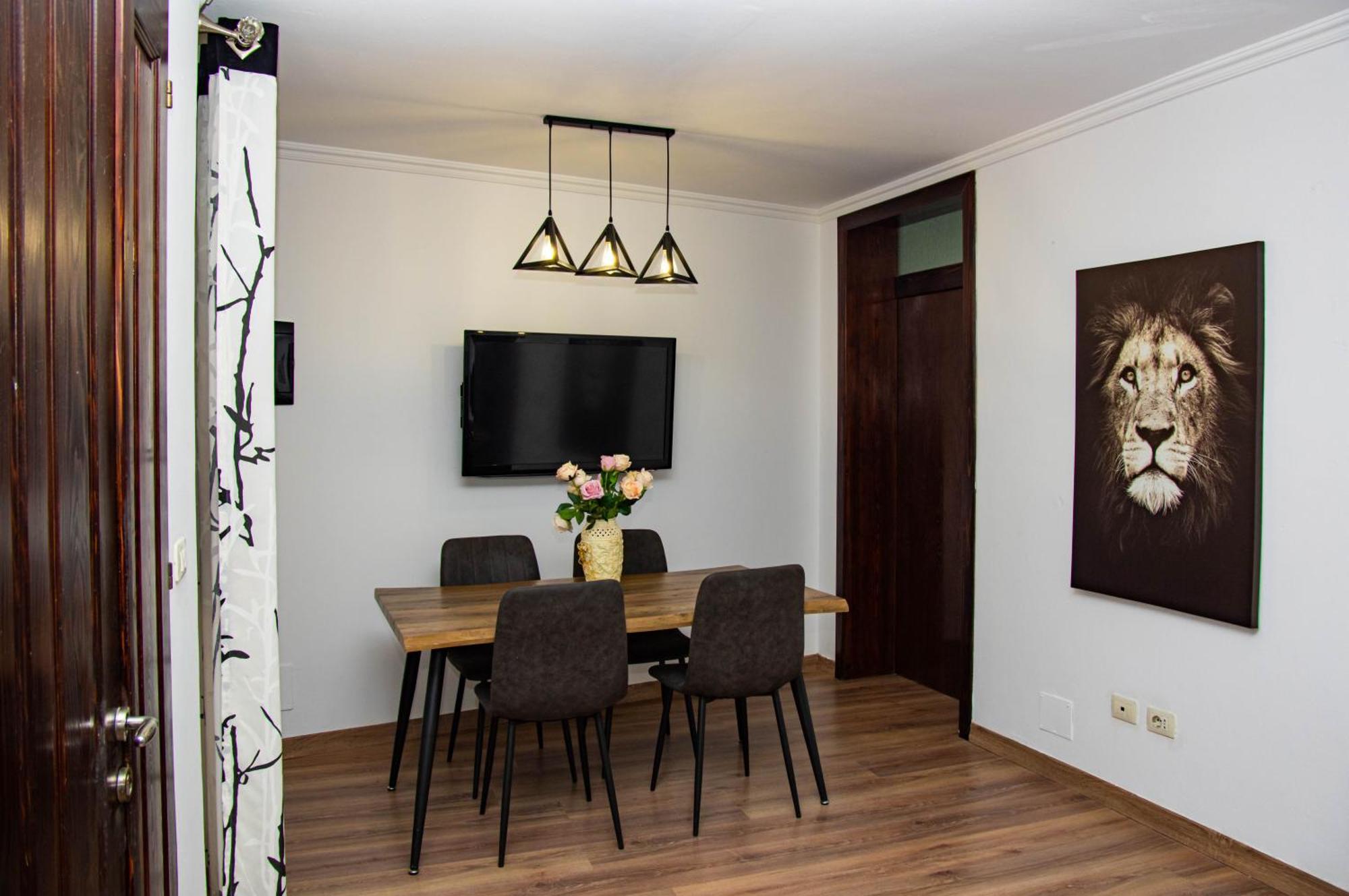 Lucas Central Relaxing House Tirana Kültér fotó